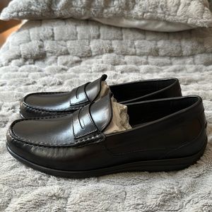 Hush Puppies Shoes - Black Loafer - Men’s Julian Loafer - Size US 10
